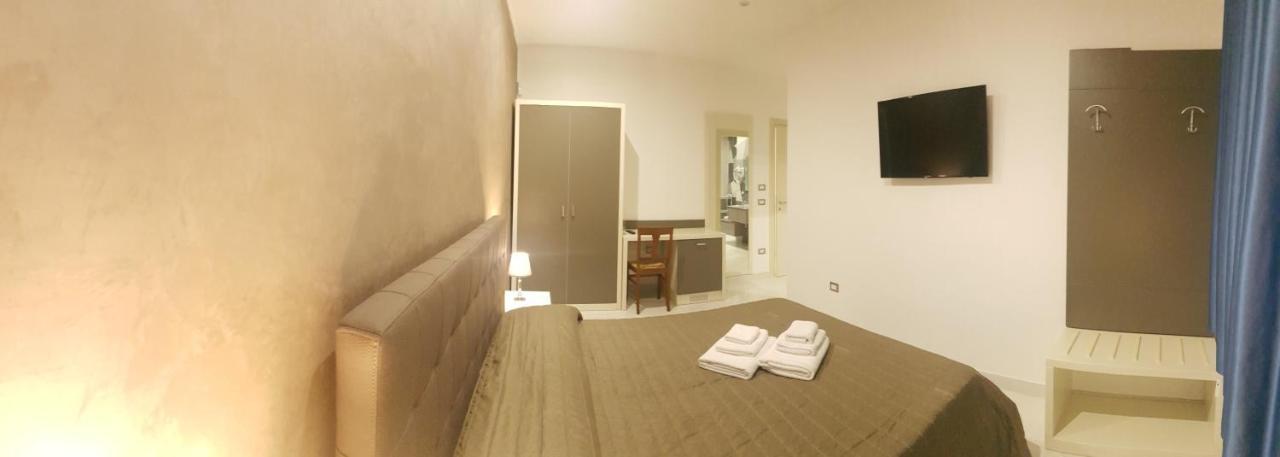 Madigans Rooms Bed&Breakfast Lecce Exterior foto